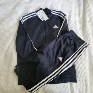 NWT Adidas Navy Jogger 2 Piece Set - Size M